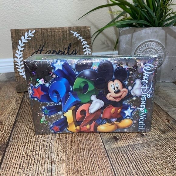 Disney Photo Album - 2012 Mickey Mouse - Picture 1 of 7